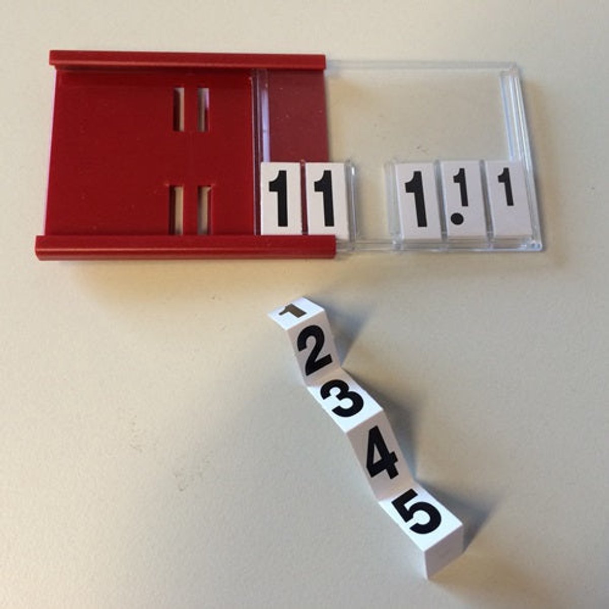 Prijskassette A8 +cijfers | 74x52 mm rood